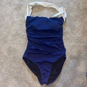 Slimming one piece